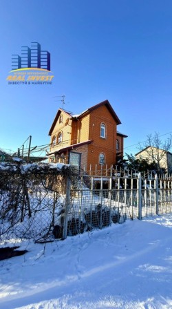 Заміський 2 поверховий будинок - фото 1