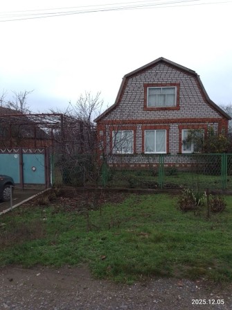 Продам будинок,,всі питання за телефоном - фото 1