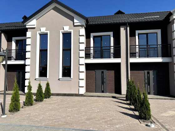 Продаж таунхауса 120 м² у Зарічанах