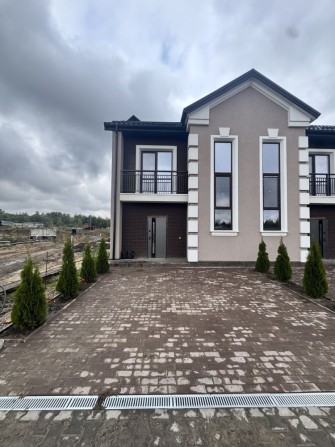 Таунхаус 120 м2 , Зарічани, перша лінія, Royal Family Club - фото 1