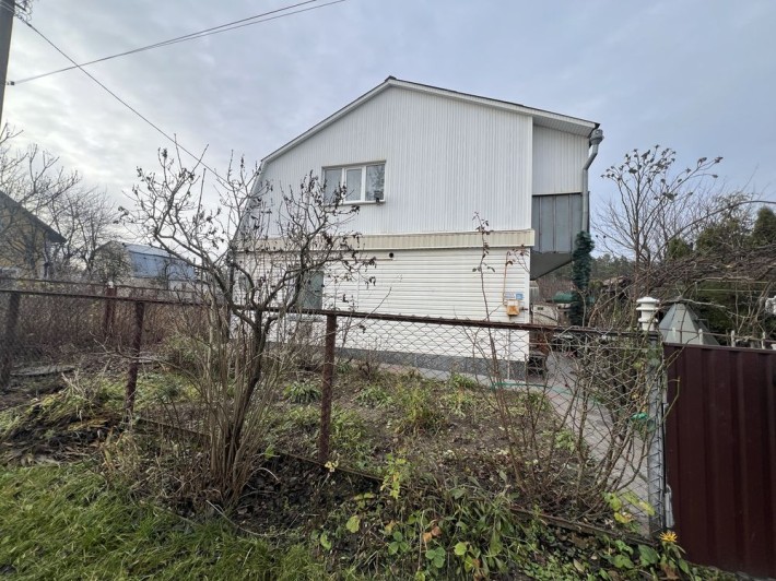 Продаж дачі зі зручностями - фото 1