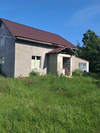 Продаж будинку з гаражем і ділянкою на 12 соток, с.Іванівка - фото 1