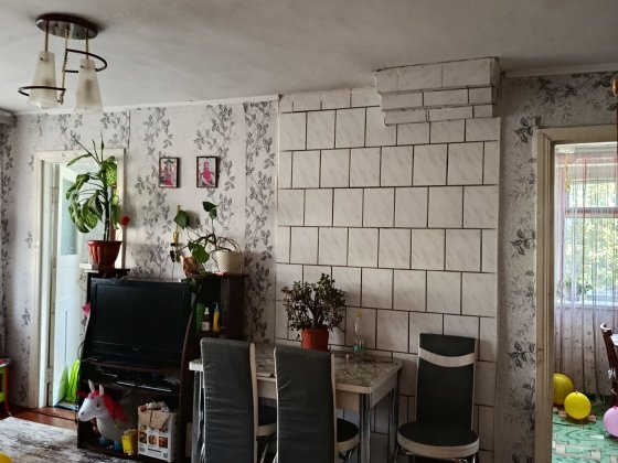 Продається квартира в районі базару Олевск