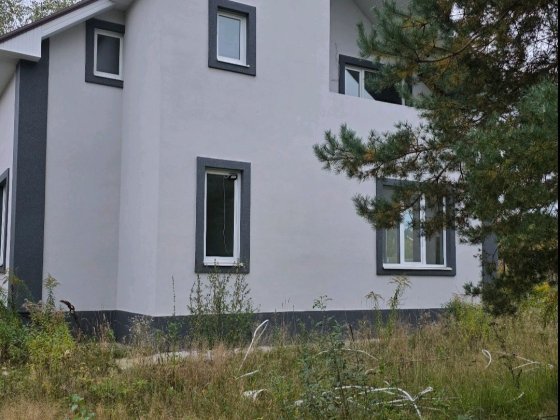 Продам будинок в передмісті Житомира Довжик