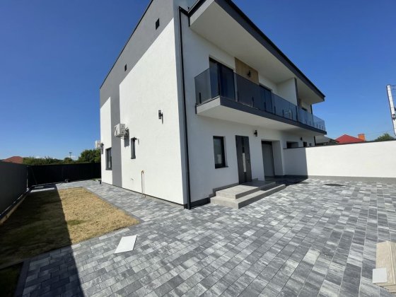 Продаж котеджу в Минай Минай