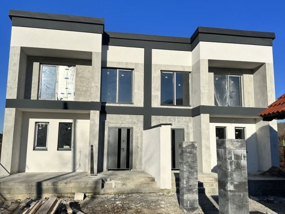 Котедж Будинок Дюплекс 202м.кв 420$ м.кв. Місто Тячів Квартира Тячев