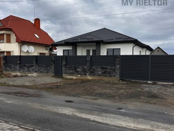 Продаж будинку Минай Минай