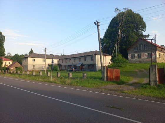 Продам будинок у центрі Пилипець