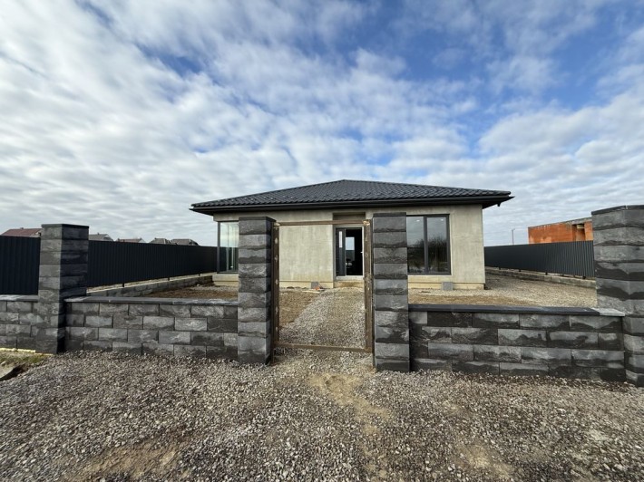 Терміновий продаж будинку .с Сторожниця - фото 1