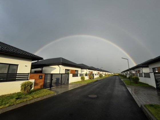 Продаж сучасного будинку Сторожница