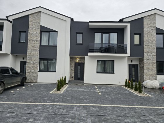 Продаж сучасного таунхаусу в передмісті Ужгорода в ЖКМ "New Village” Сторожница