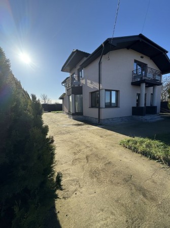 Продаж будинку в Сторожниці - фото 1