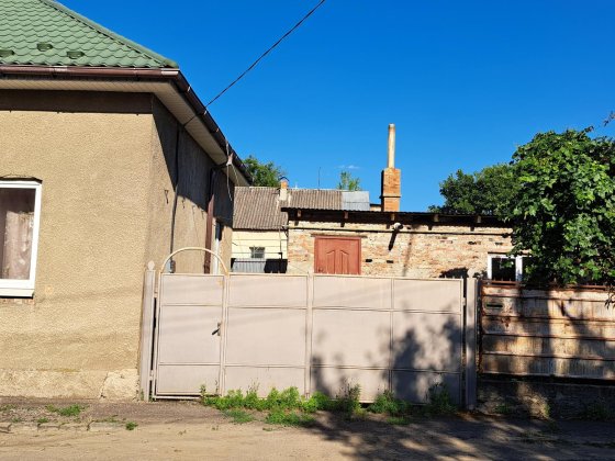 Продаж НАПІВ особняк Чоп