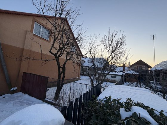 Будинок Смт Чинадієво Чинадійово