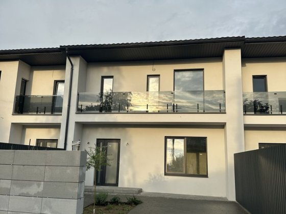 Продаж котеджу з ремонтом с.Кінчеш Газ!тиха вулиця Кінчеш