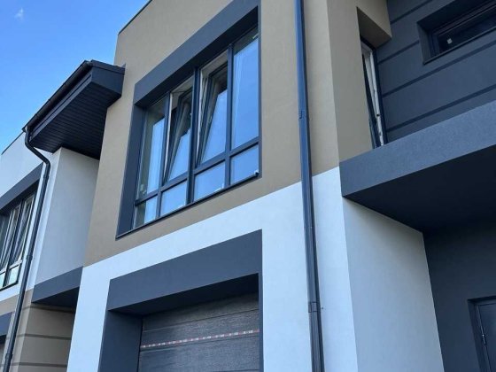 Продаж ГОТОВОГО до ремонту таунхауса 130м2 з гаражем та ділянкою Криховцы