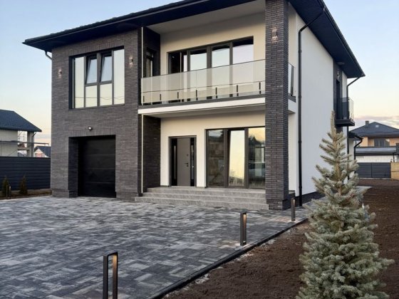 Продаж будинку у Крихівцях Івано франківск с Крихівці,200м2,  8,5сот Крихівці