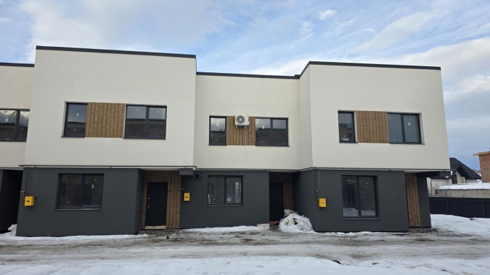 Продам готові таунхауси в с. Крихівці з гарною якістю будівництва - фото 1