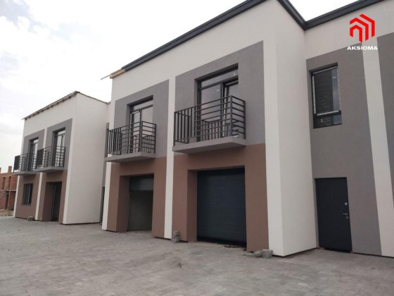 Будинки з гаражем у Крихівцях,поруч Калинової Слободи Криховцы