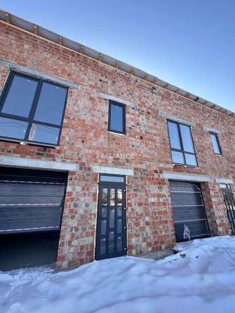 Дуже якісний таун за вигідною ціною ! - фото 1