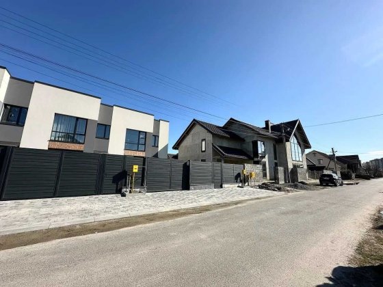 Зданий таунхаус, боковий 3,8сот. землі, Вовчинець Волчинец