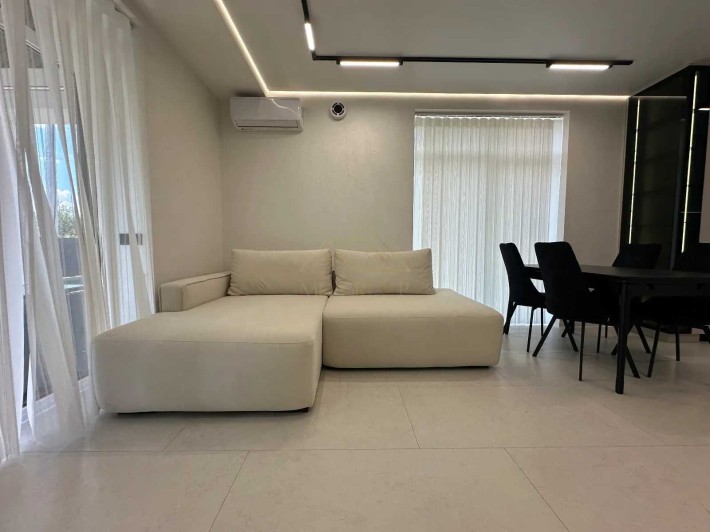 Продаж / БУДИНОК з ремонтом та меблями / НІХТО не жив / 135м2 / Гараж - фото 1