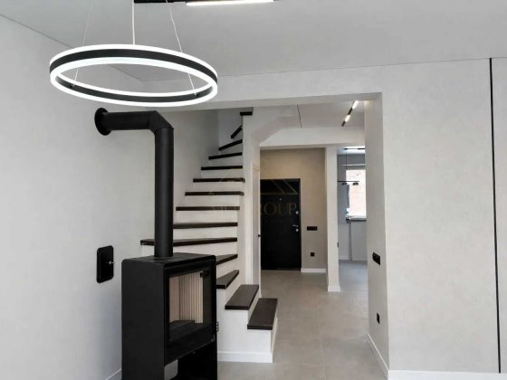 Продається таунхаус з ремонтом біля Калинової Слободи Крихівці