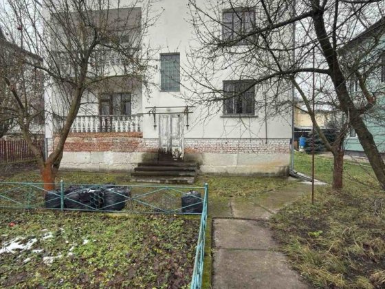 Продається будинок в с. Крихівці, в 10 хвилинах від міста Криховцы