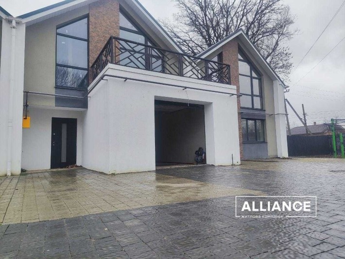 Продається зданий таунхаус  з гаражем - фото 1