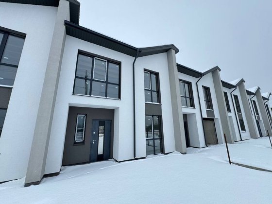 Таунхаус  120 м² з МІСЬКИМИ комунікаціями та РОЗТЕРМІНУВАННЯМ Угорники