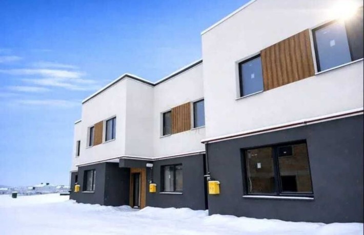 Продається сучасний таунхаус з ремонтом в зручній локації/Асфальт, газ - фото 1