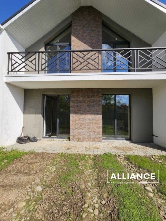 Зданий таунхаус в крутій локації з усіма комунікаціями! - фото 1