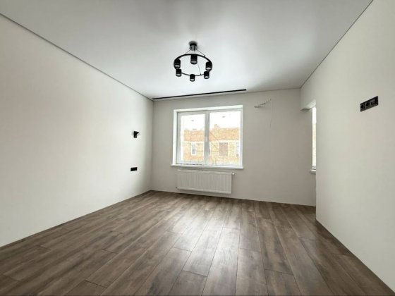 Таунхаус з РЕМОНТОМ неподалік ЖК Калинова слобода Крихівці