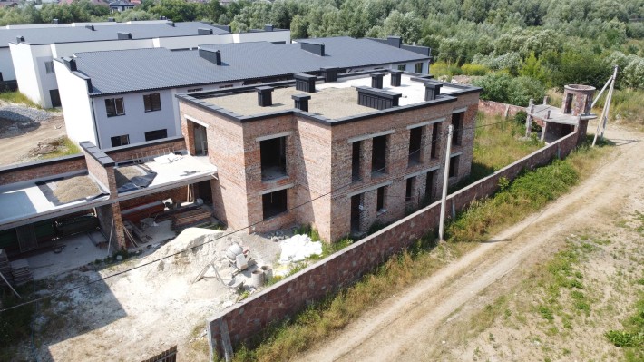 Продається Дуплекс 160 м². 2.8 сотих. Вовчинець. Комунікації. Краєвид - фото 1