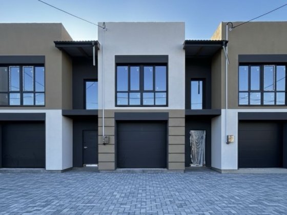 Якісний таунхаус з ГАРАЖЕМ— чудова локація! Крихівці