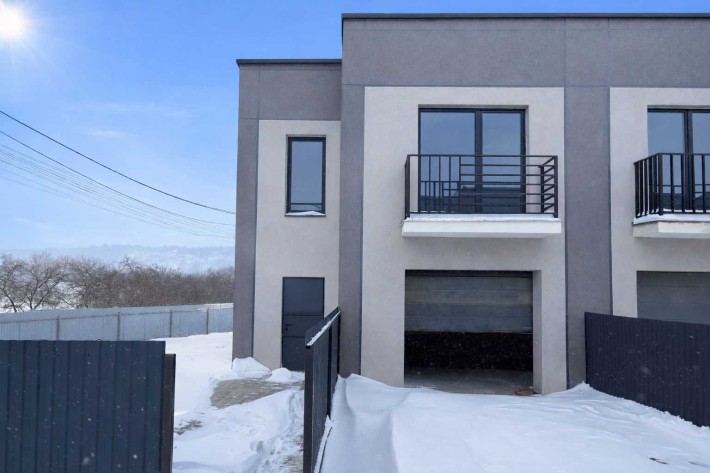 Продається ЗДАНИЙ ЗОВНІШНІЙ таунхаус біля річки та гір/Ділянка 3 сотки - фото 1