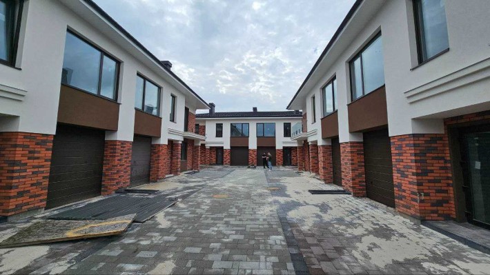 Красивий дуплекс на початку Вовчинців, 138м, готовий до ремонту, гараж - фото 1