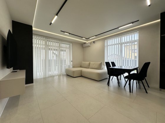 Продам стильний з якісним ремонтом будинок в Крихівцях. Криховцы