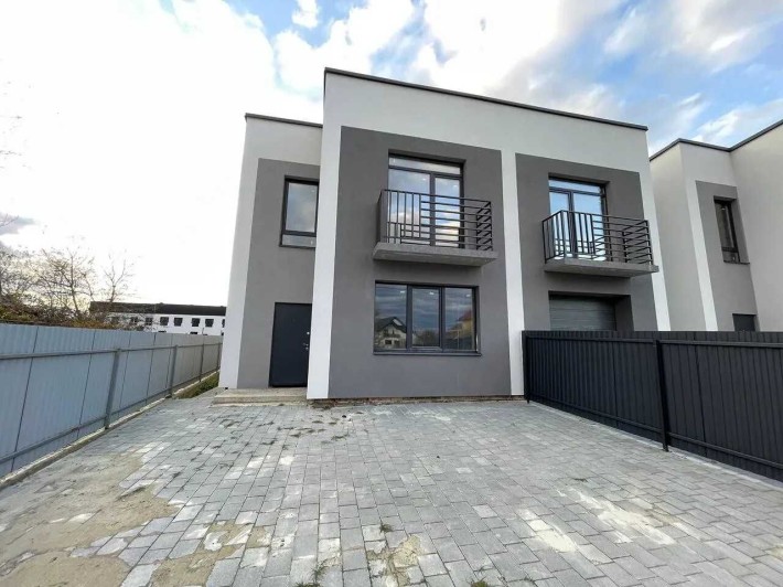 Просторий таунхаус у Крихівцях - фото 1