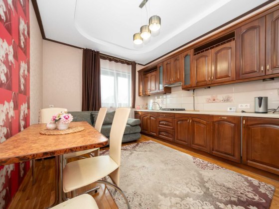 Продам будинок в м.Надвірна Надвірна