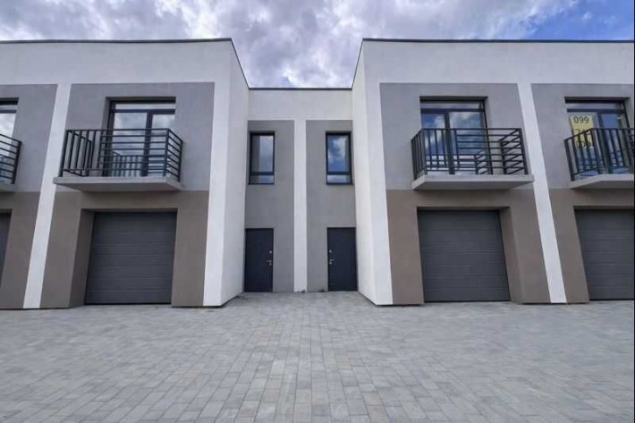 Таунхаус #2  135м2 з власною ділянкою ГАРАЖЕМ та паркомісцем - фото 1