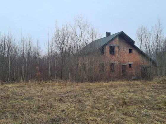 Продається будинок+земельна ділянка 10 сот.в Угриневі Угринов