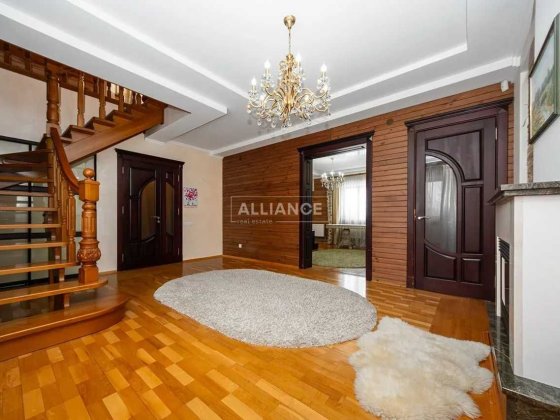 Затишний будинок з ремонтом в Надвірній! Надвірна