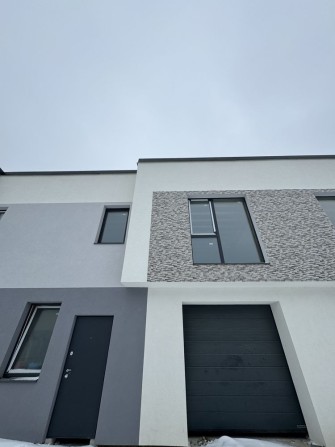 Продаж Таунхауса 140 м2 з гаражем, комунікаціями та закритими дворами! - фото 1