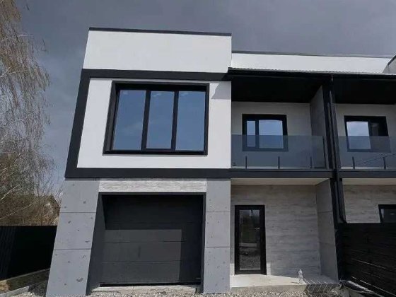 Готовий дуплекс, міські комунікації, 5сот, асфальтований під'їзд Крихівці