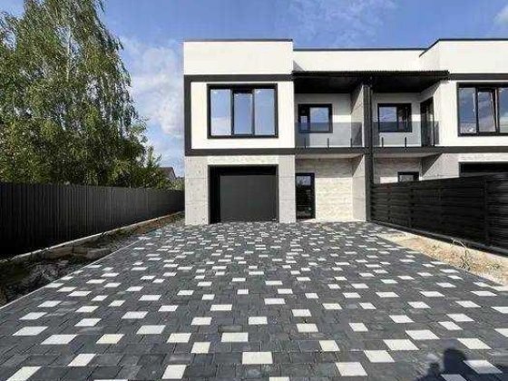 Продаж сучасного дуплексу, Крихівці з ділянкою та зручним плануванням Крихівці