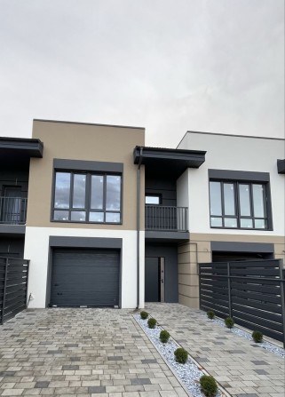 Продається таунхаус з гаражем по вул. 22 Січня - фото 1