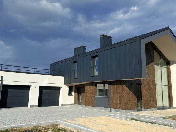 Просторий будинок, готовий, оформлення Черніїв