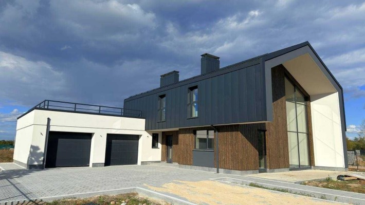 Просторий будинок, готовий, оформлення - фото 1