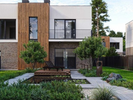 Дуплекс в гарній локації, розтермінування, міські комунікації. Крихівці